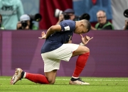 开云体育官方网站-轻松搞笑！巴萨球员庆祝进球瞬间搞笑出镜