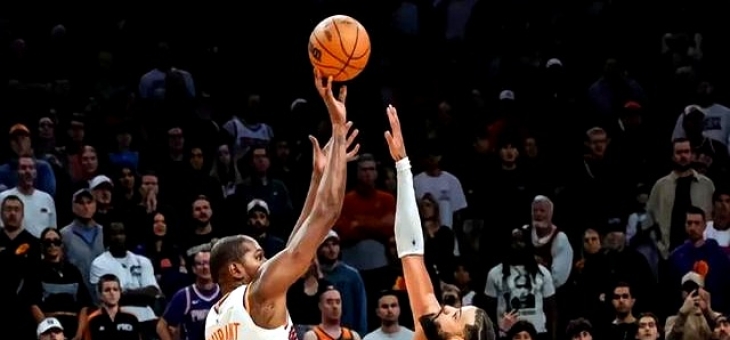 开云平台-包含西班牙男篮逆转火箭，杜兰特高光表现的词条