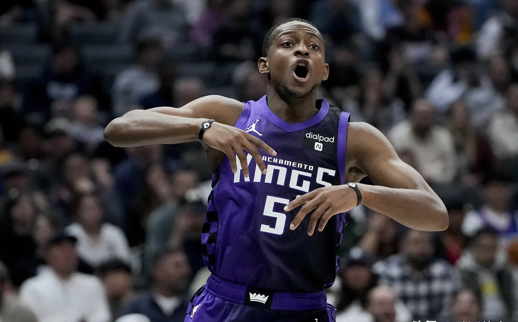 奇才碾压中国男篮,字母哥爆发神勇的简单介绍 奇才碾压中国男篮,字母哥爆发神勇的简单介绍