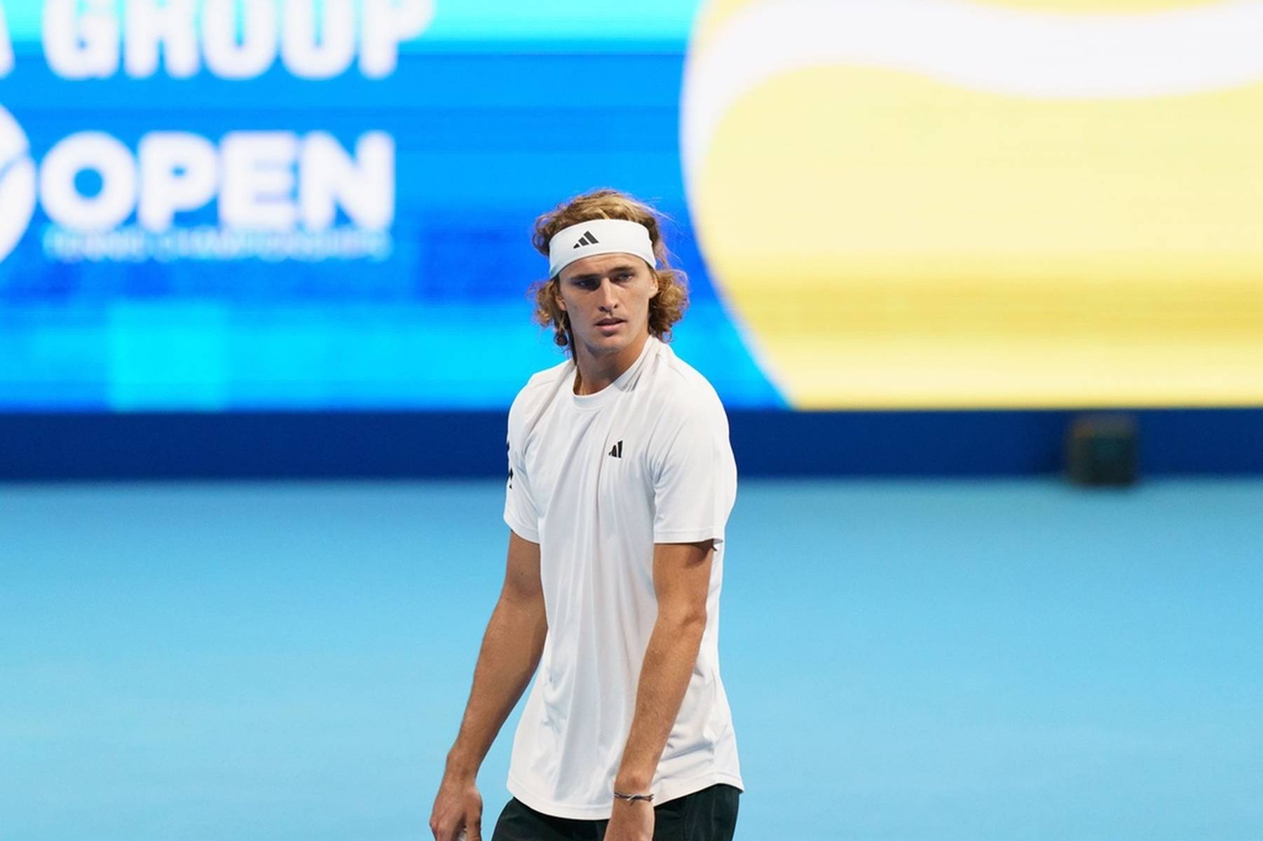 美国网球队爆冷日本网球队,兹维列夫制霸全场的简单介绍 美国网球队爆冷日本网球队,兹维列夫制霸全场的简单介绍