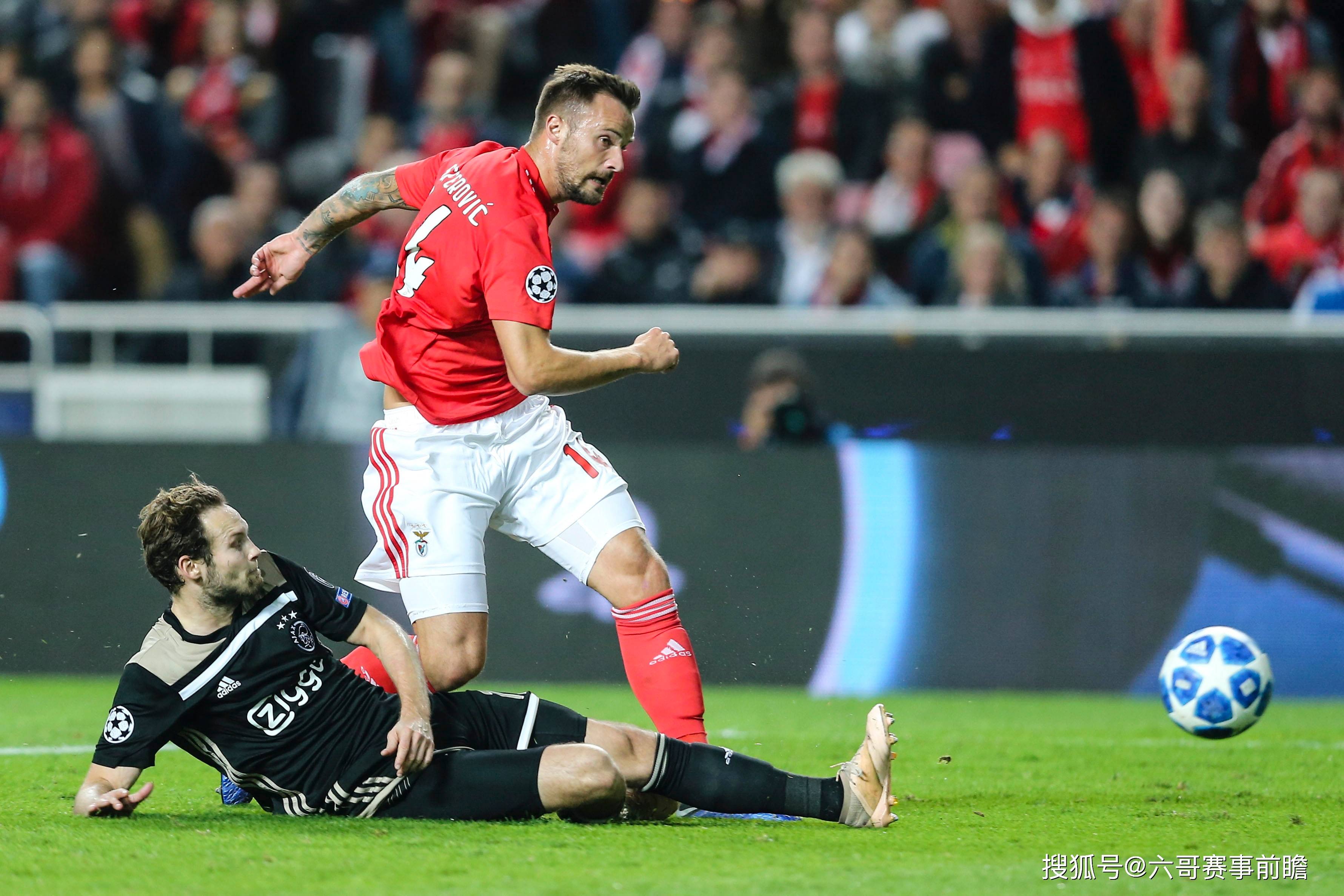 关于葡萄牙强势巴萨，费兰·托雷斯三分雨点燃全场的信息