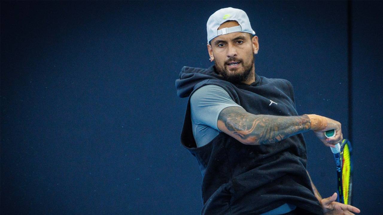 西班牙网球队血洗世界网球队,克耶高斯关键制胜的简单介绍 西班牙网球队血洗世界网球队,克耶高斯关键制胜的简单介绍