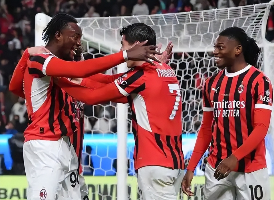 那不勒斯连胜达到四场,欧冠席位加固的简单介绍 那不勒斯连胜达到四场,欧冠席位加固的简单介绍