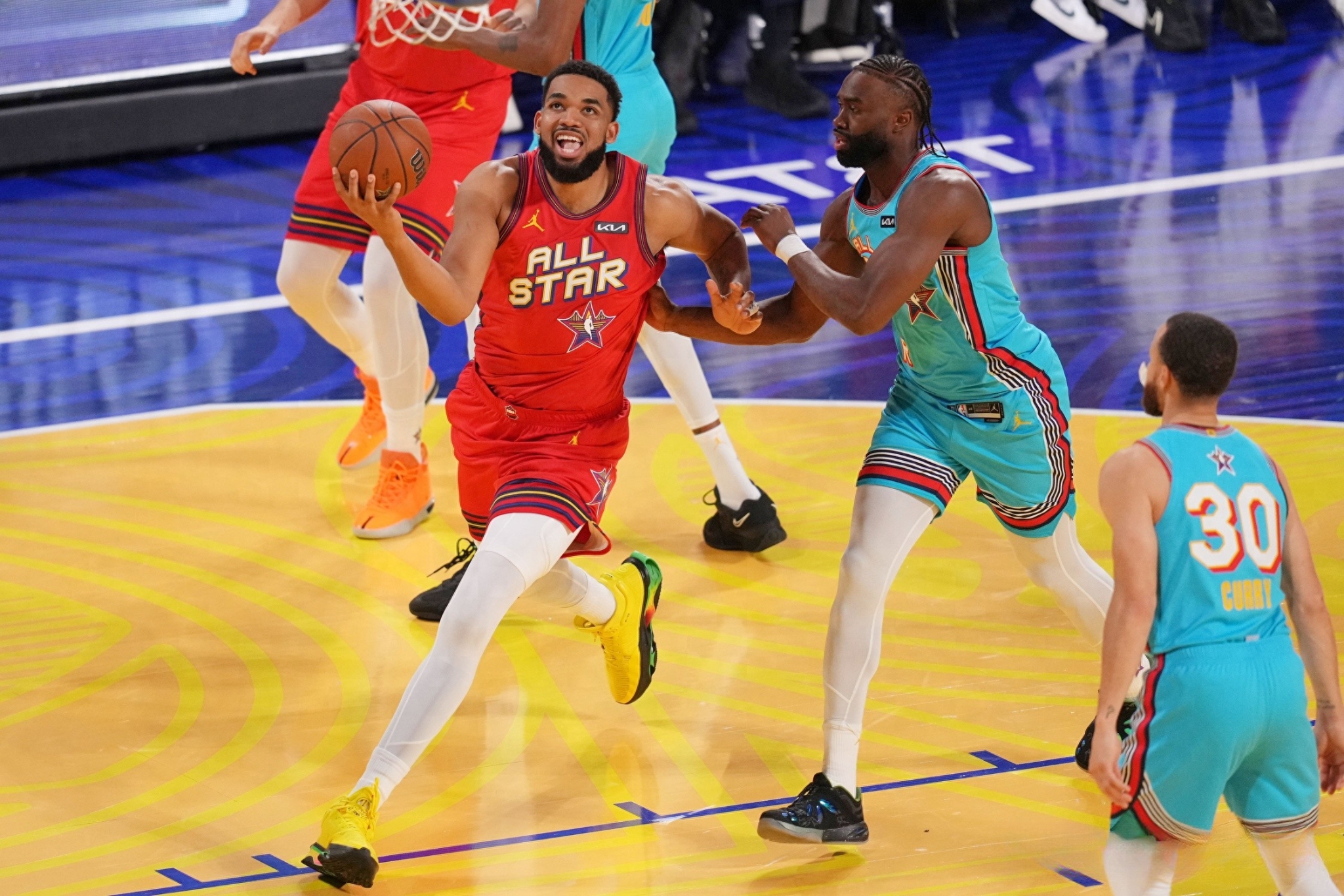 新赛季揭幕,球迷期待着NBA明星赛的简单介绍 新赛季揭幕,球迷期待着NBA明星赛的简单介绍