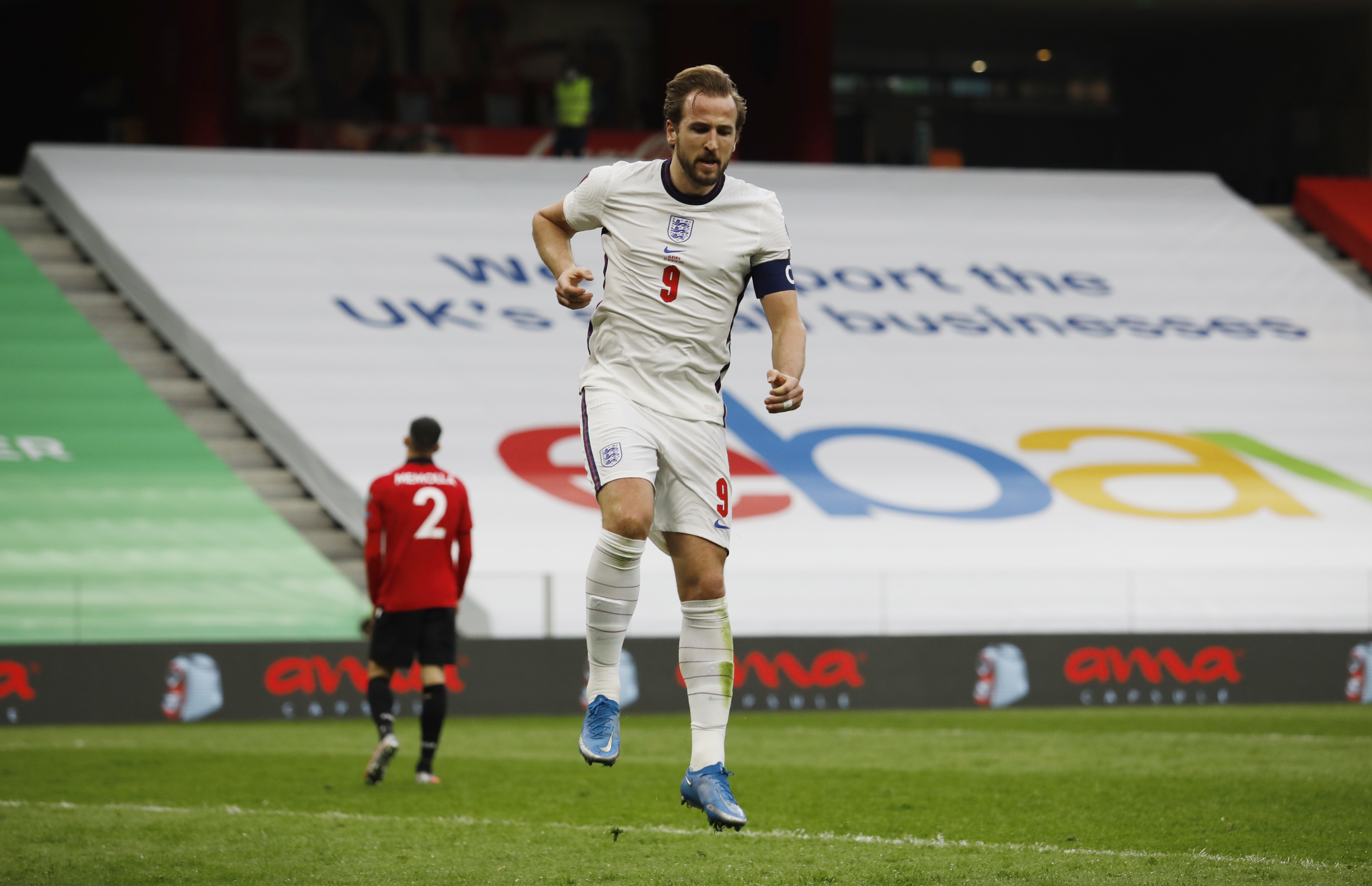 扎伊尔主场迎阿尔巴尼亚,调整门将功底 扎伊尔主场迎阿尔巴尼亚,调整门将功底