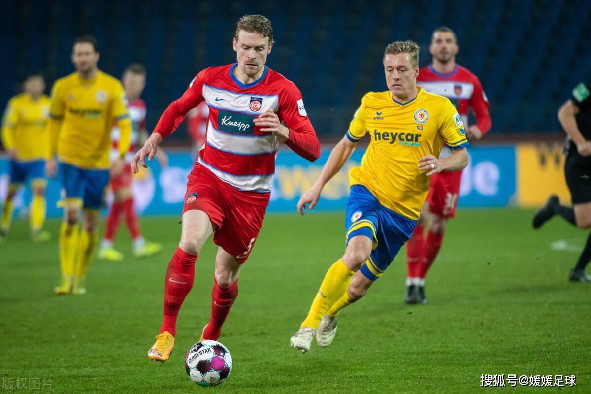 包含柏林赫塔主场防守稳固,守住关键比赛的词条 包含柏林赫塔主场防守稳固,守住关键比赛的词条