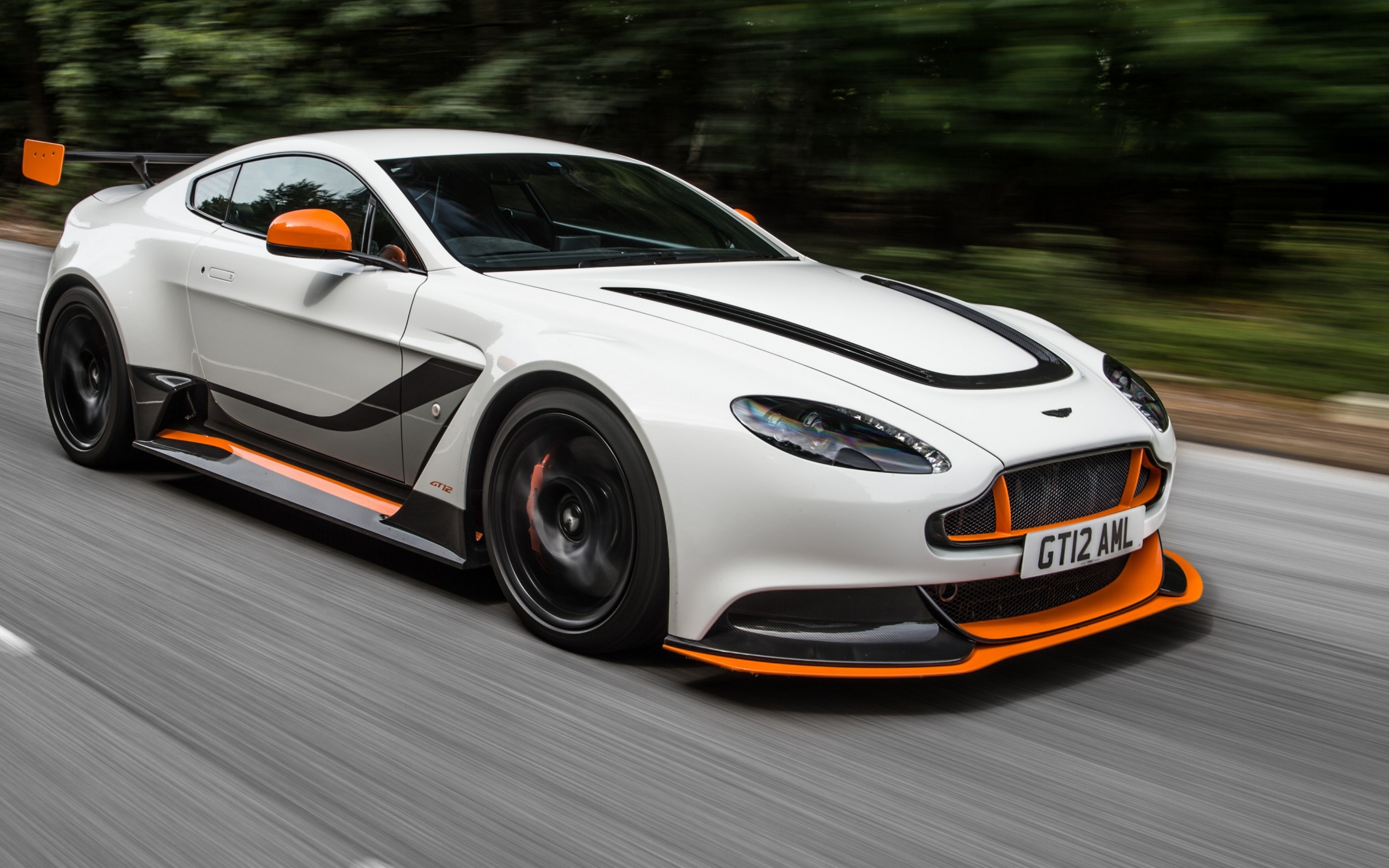 阿斯顿马丁完胜红牛二队,塞恩斯关键制胜的简单介绍 阿斯顿马丁完胜红牛二队,塞恩斯关键制胜的简单介绍