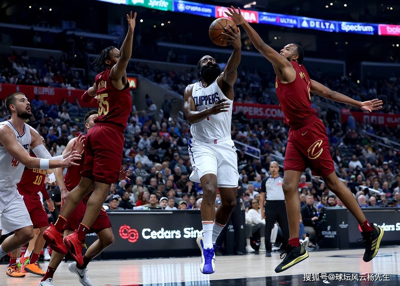 关于快船逆转骑士,乔治统治全场的信息 关于快船逆转骑士,乔治统治全场的信息