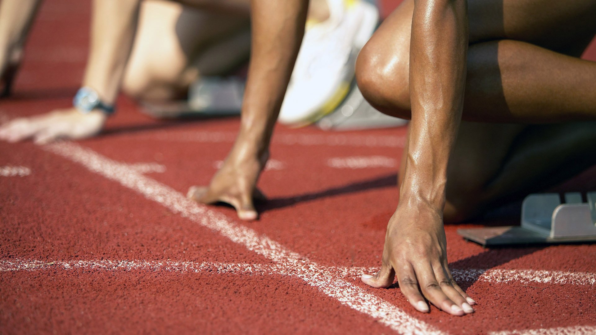 赛道与球场，双线焦点下的浙江奇迹