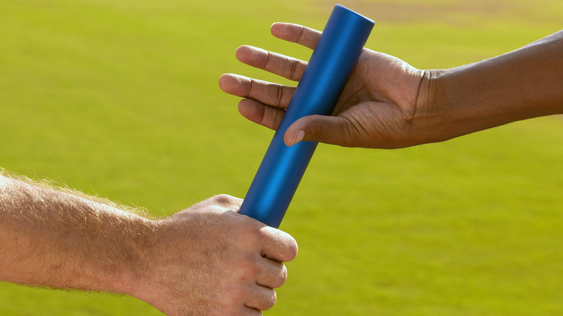 翱翔之志，老鹰争冠路上力克森林狼，锡安关键回合展露大心脏